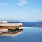 The Sall Suites Complex A - Iconic Sea Views, By Zantewize